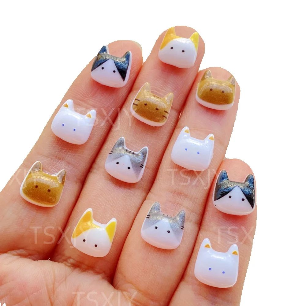 Nail Art Xmas - 50 Stück Niedliche Mini-Cartoon-Tier-Kätzchen Nagelkunst-Flachsteine Figuren