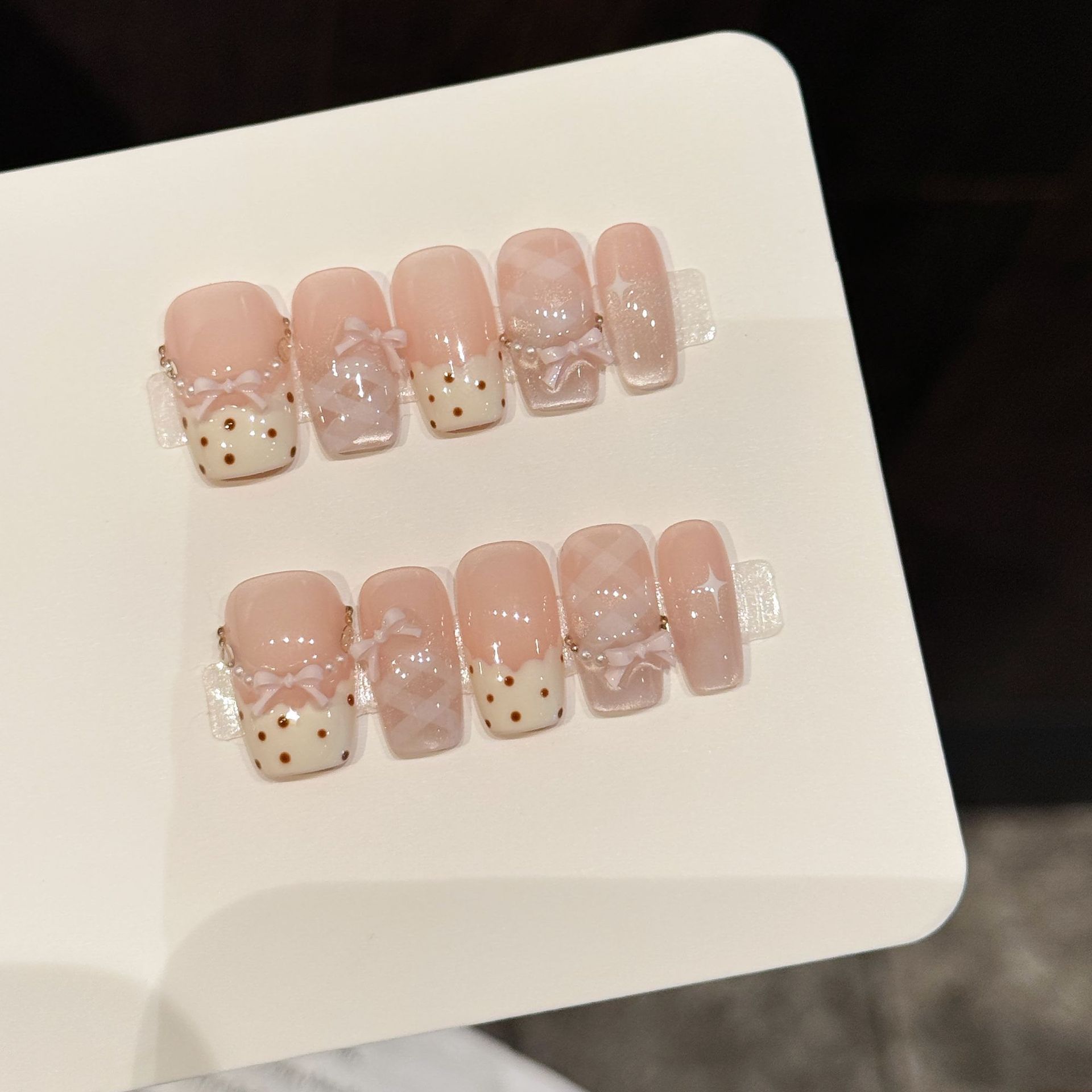 Nail Adhesive Tab - 10 Stück luxuriöse handgefertigte Nägel zum