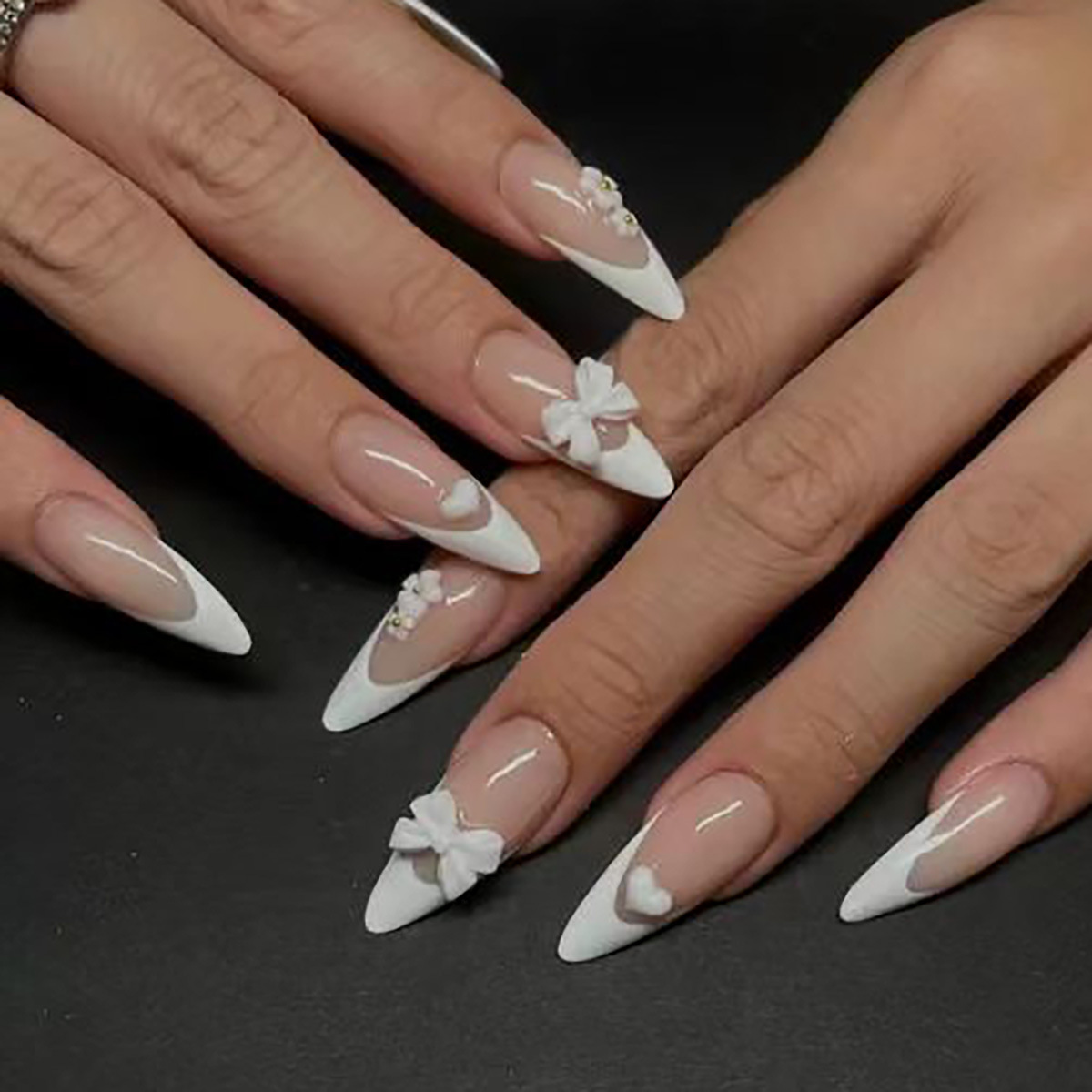 24 Stück modische Strass-Nagel – Nail Art Quirky Bewertung und Preis