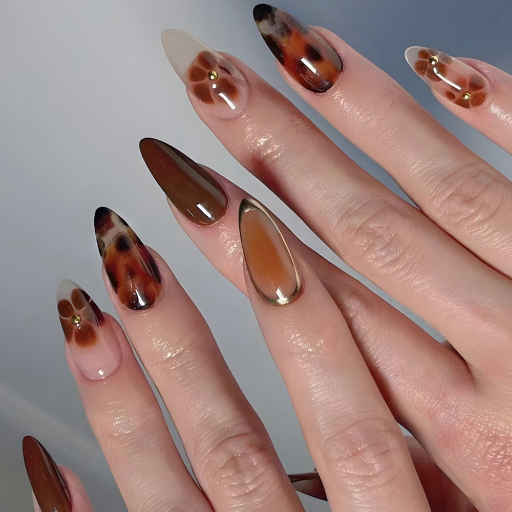 24 Stück modische Strass-Nagel – Nail Art Quirky Bewertung und Preis