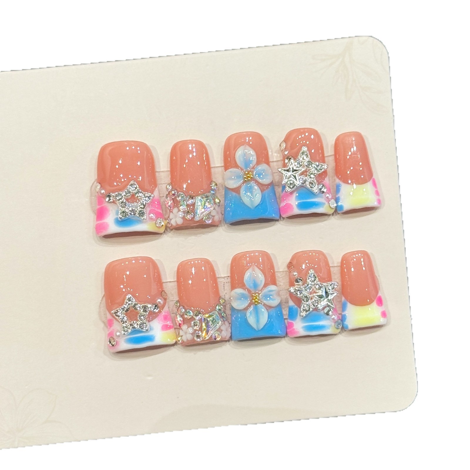 10 Stück luxuriöse handgeferti – Nail Adhesive Tab Bewertung und Preis
