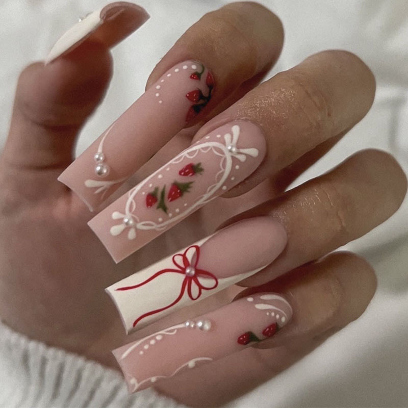 24 Stück Blumen-Press-on-Nägel – Nail Art Quirky Bewertung und Preis